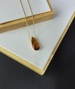 Colar Gota Pedra Fusion Caramel (Caramelo)