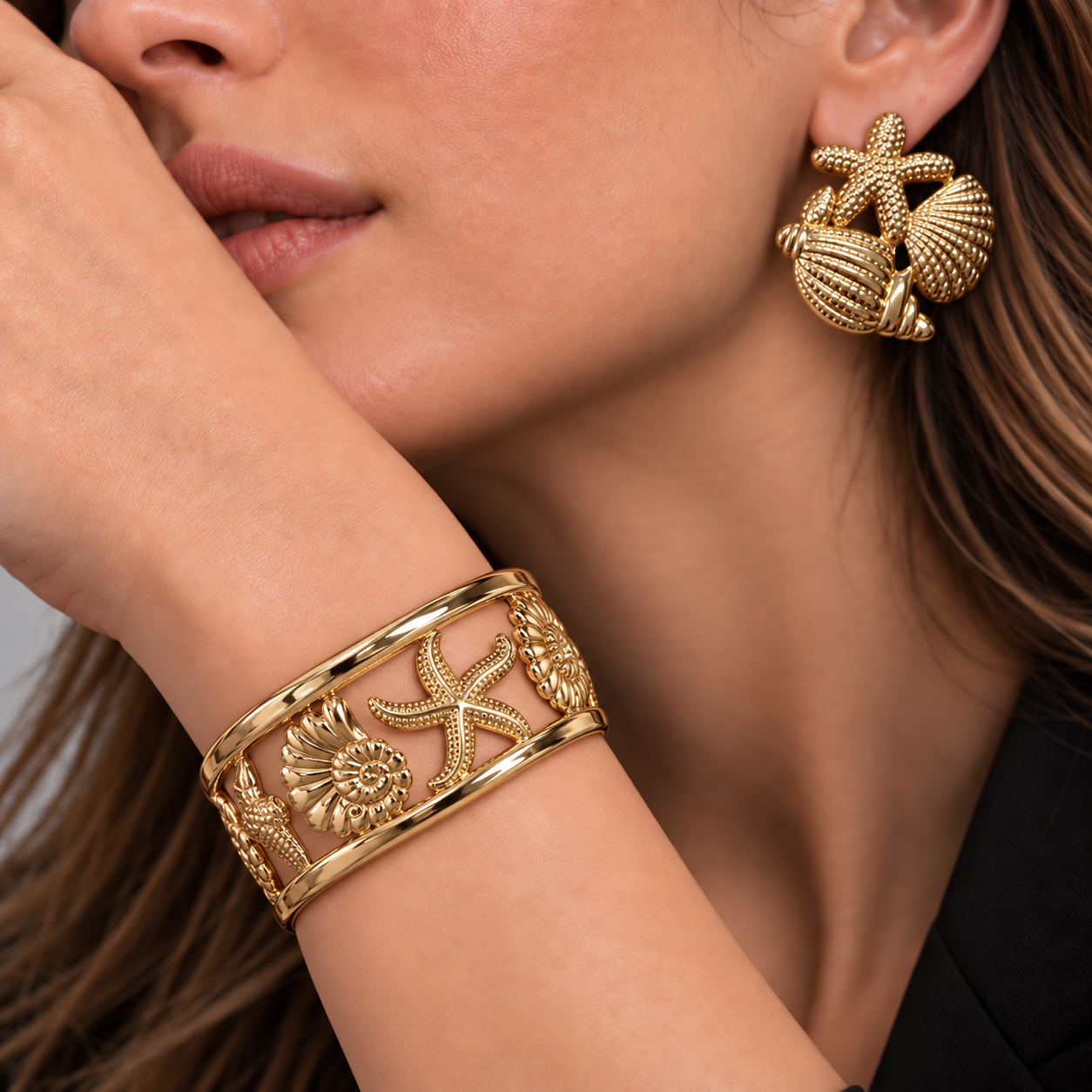 Conjunto Bracelete + Brinco Bijoux Premium Dourado 004