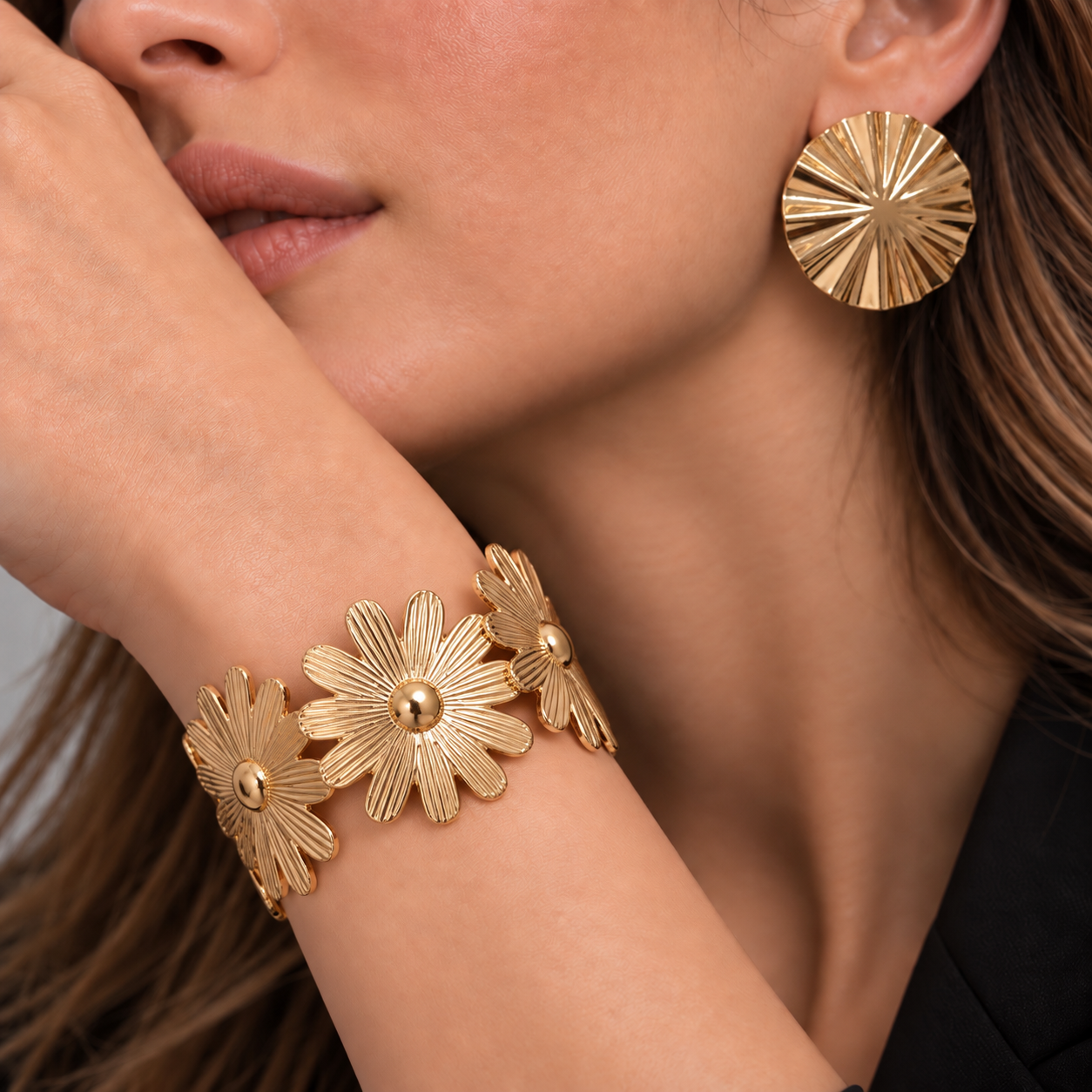 Conjunto Bracelete + Brinco Bijoux Premium Dourado 014