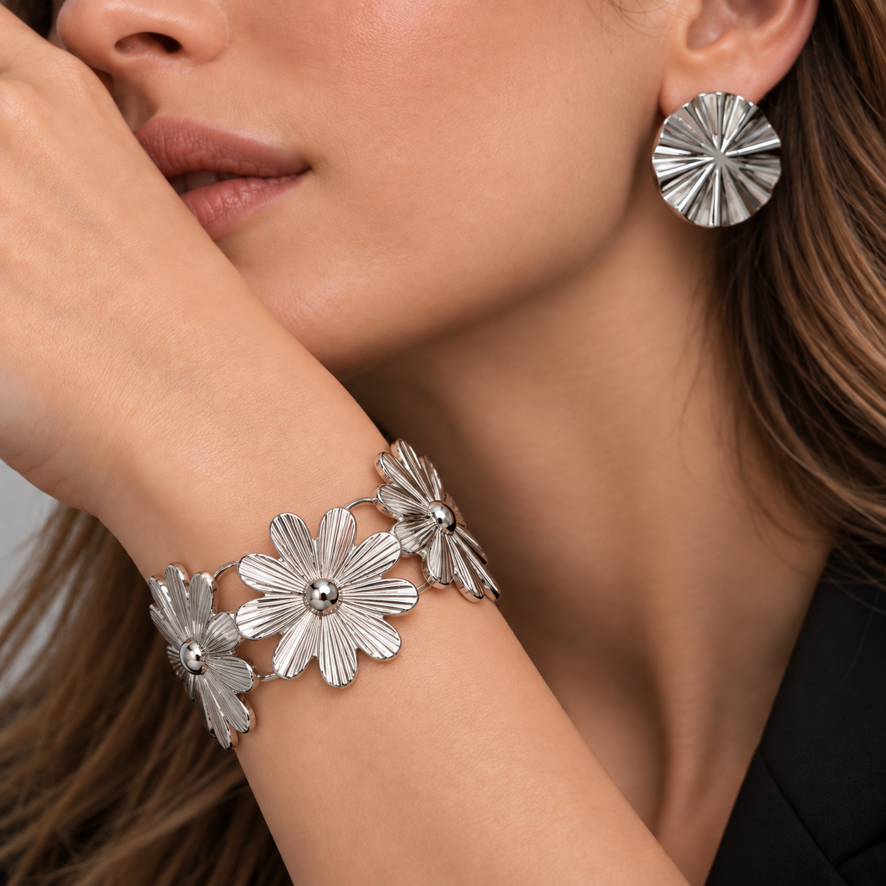 Conjunto Bracelete + Brinco Bijoux Premium Prata 013